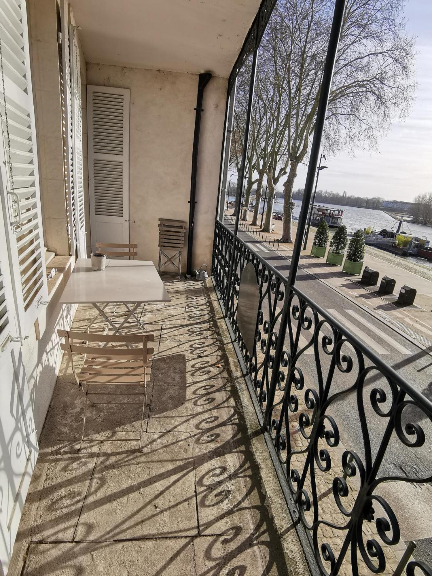 Appart Gite Les Oiseaux- Face Loire Quai Du Chatelet Орлеан Экстерьер фото